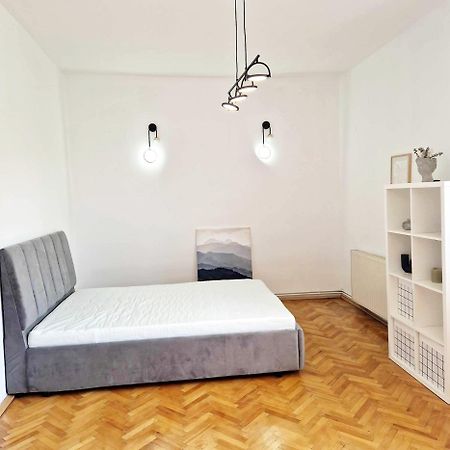 Olv Nomad Apartment Клуж-Напока Екстер'єр фото